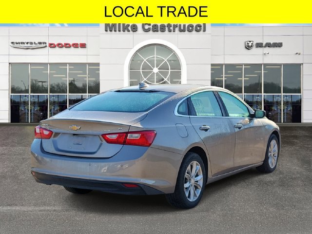 Used 2025 Chevrolet Malibu LT FWD image 4