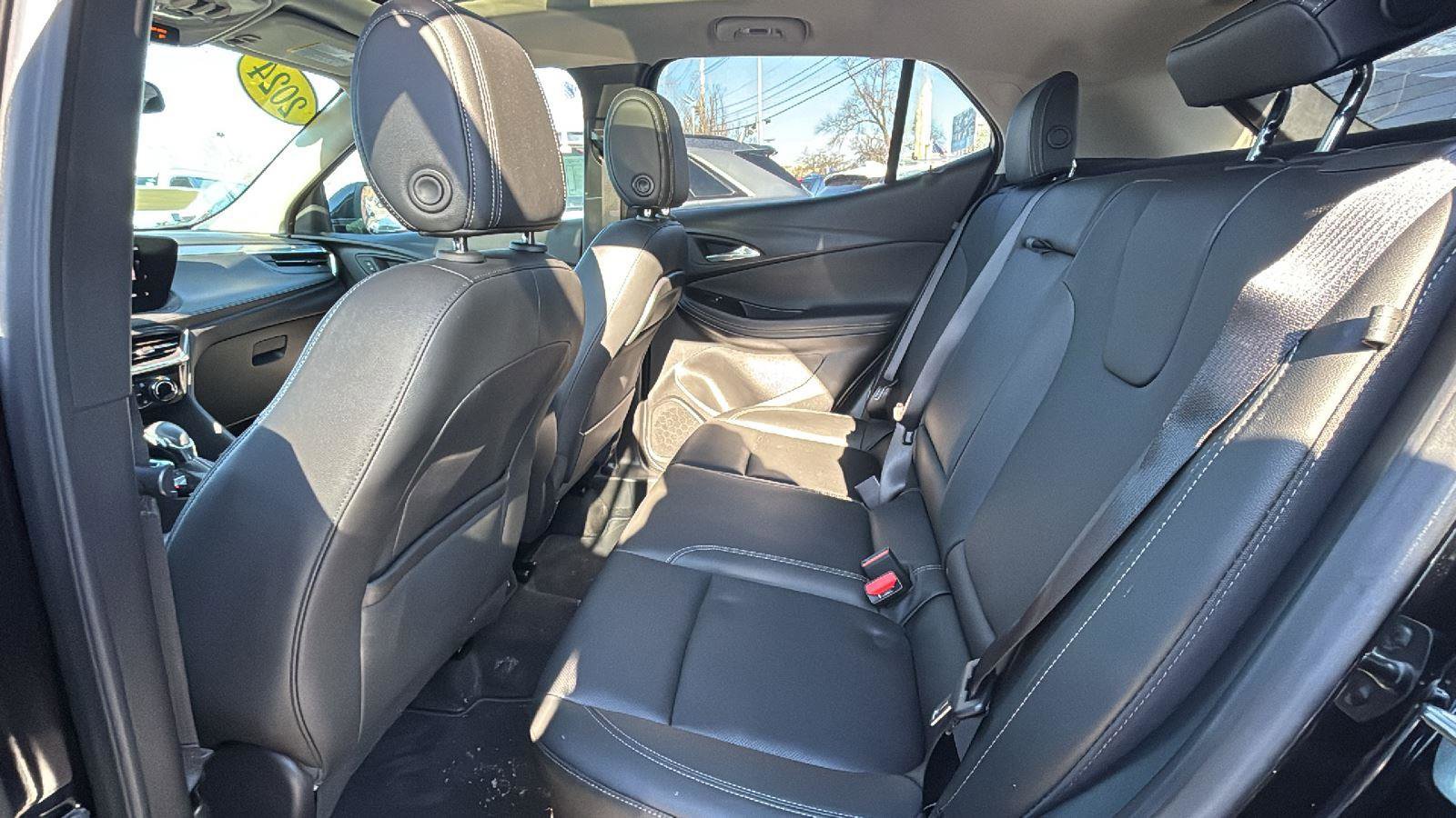 Used 2024 Buick Encore GX Sport Touring w/ Experience Buick Package image 28