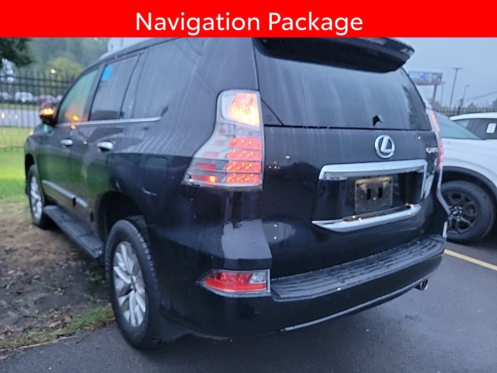 Used 2017 Lexus GX 460 Premium w/ Premium Package AWD/4WD image 4