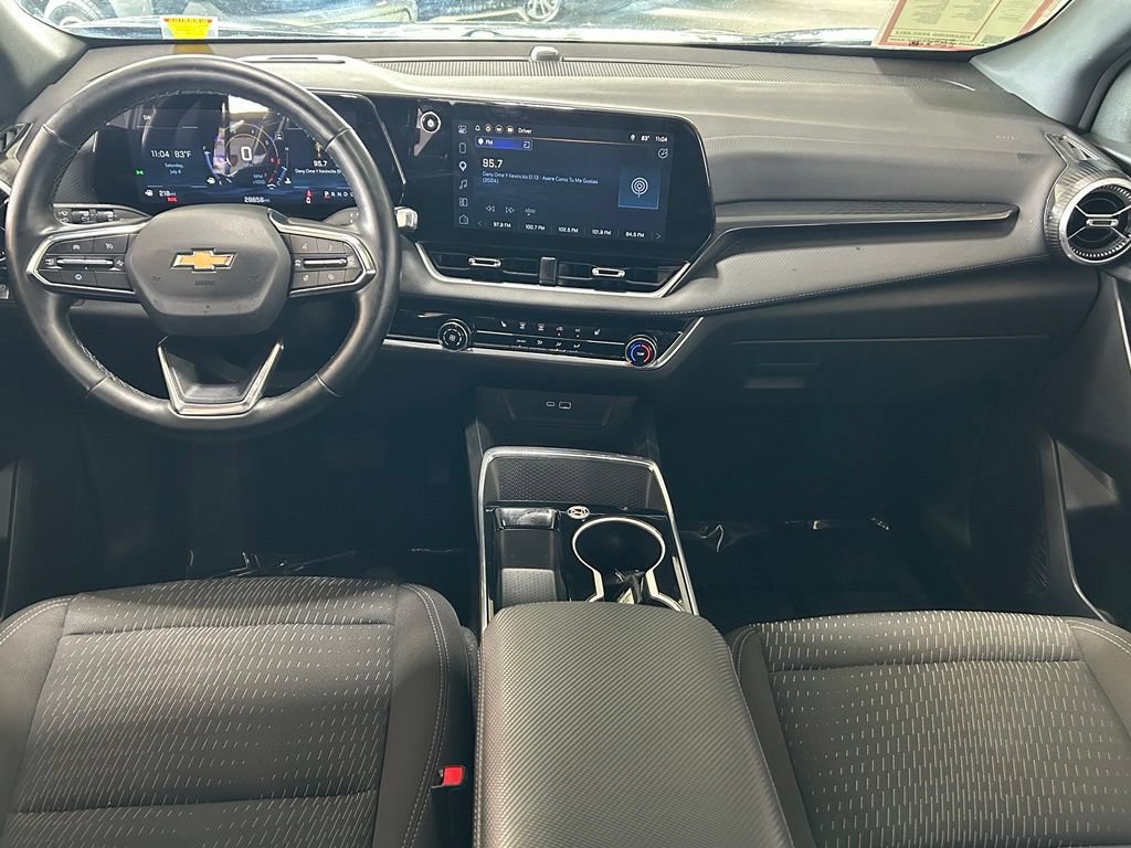 Used 2025 Chevrolet Equinox LT FWD image 10