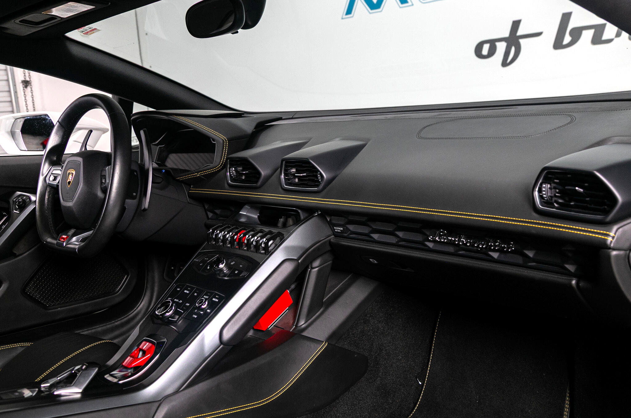 Used 2015 Lamborghini Huracan LP 610-4 image 63