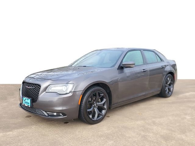 Used 2022 Chrysler 300 S RWD image 2
