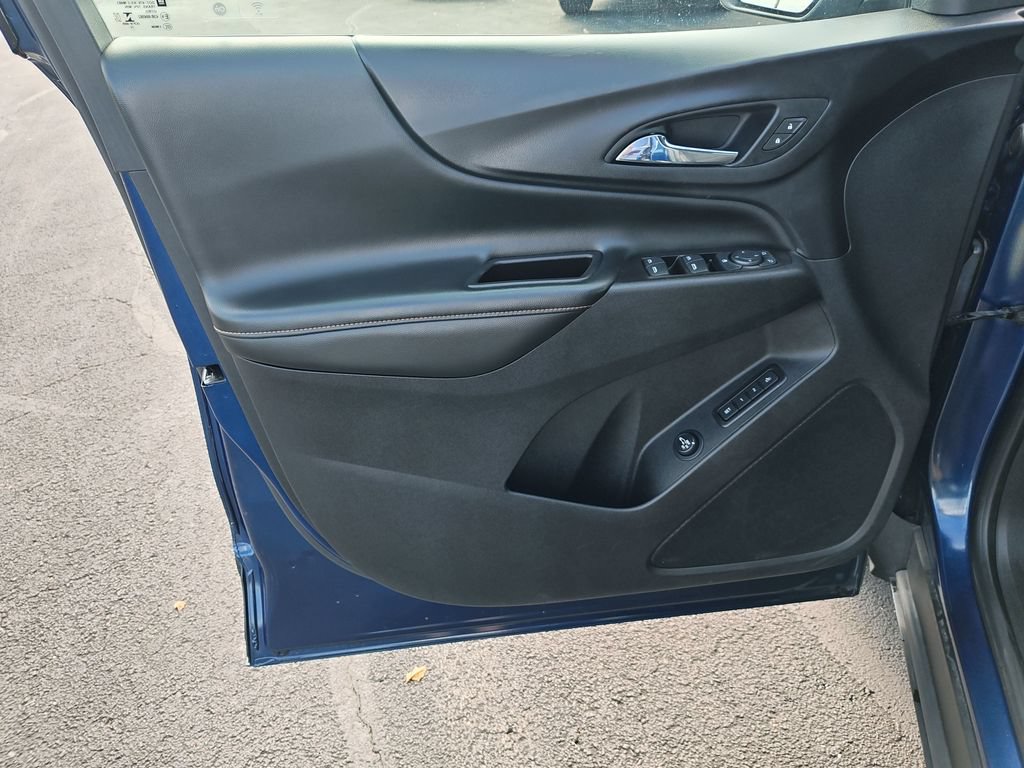 Used 2021 Chevrolet Equinox Premier FWD image 12