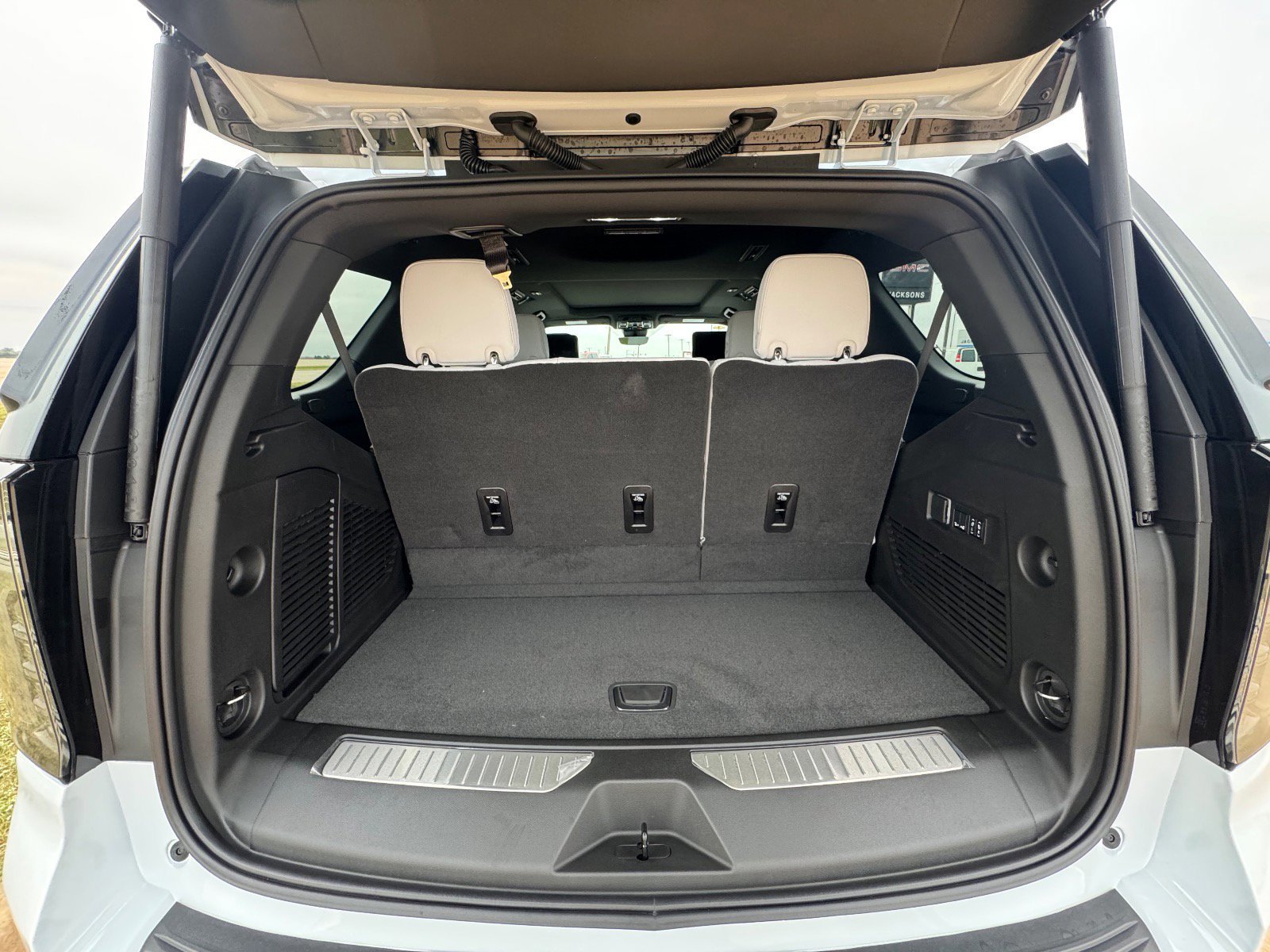 New 2026 Chevrolet Tahoe Premier image 17