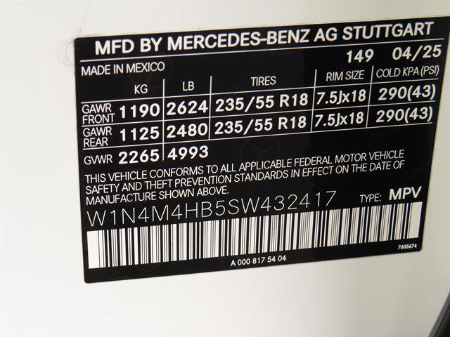 Used 2025 Mercedes-Benz GLB 250 4MATIC image 7