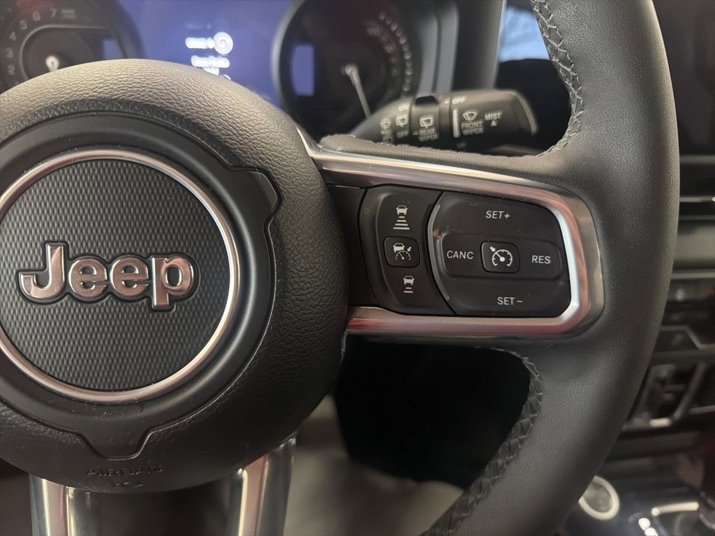 Certified 2025 Jeep Wrangler Sahara 4xe image 9