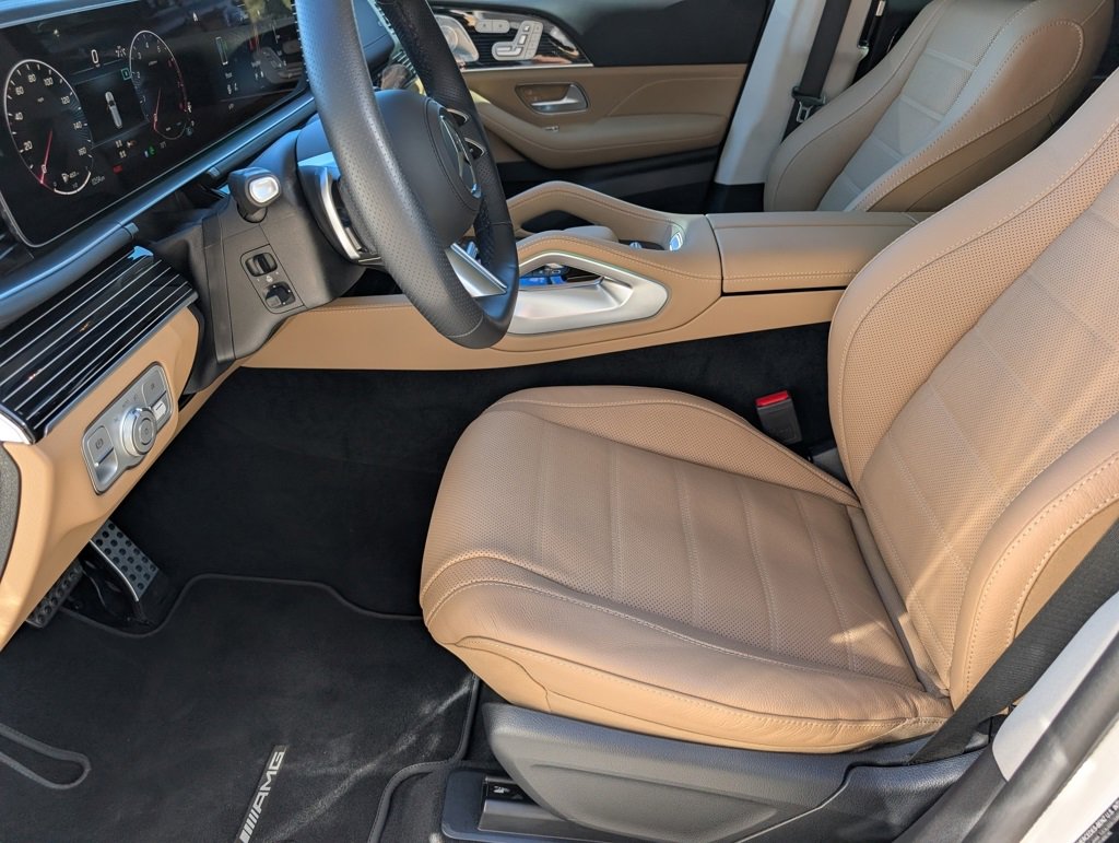 Used 2025 Mercedes-Benz GLS 450 4MATIC image 28