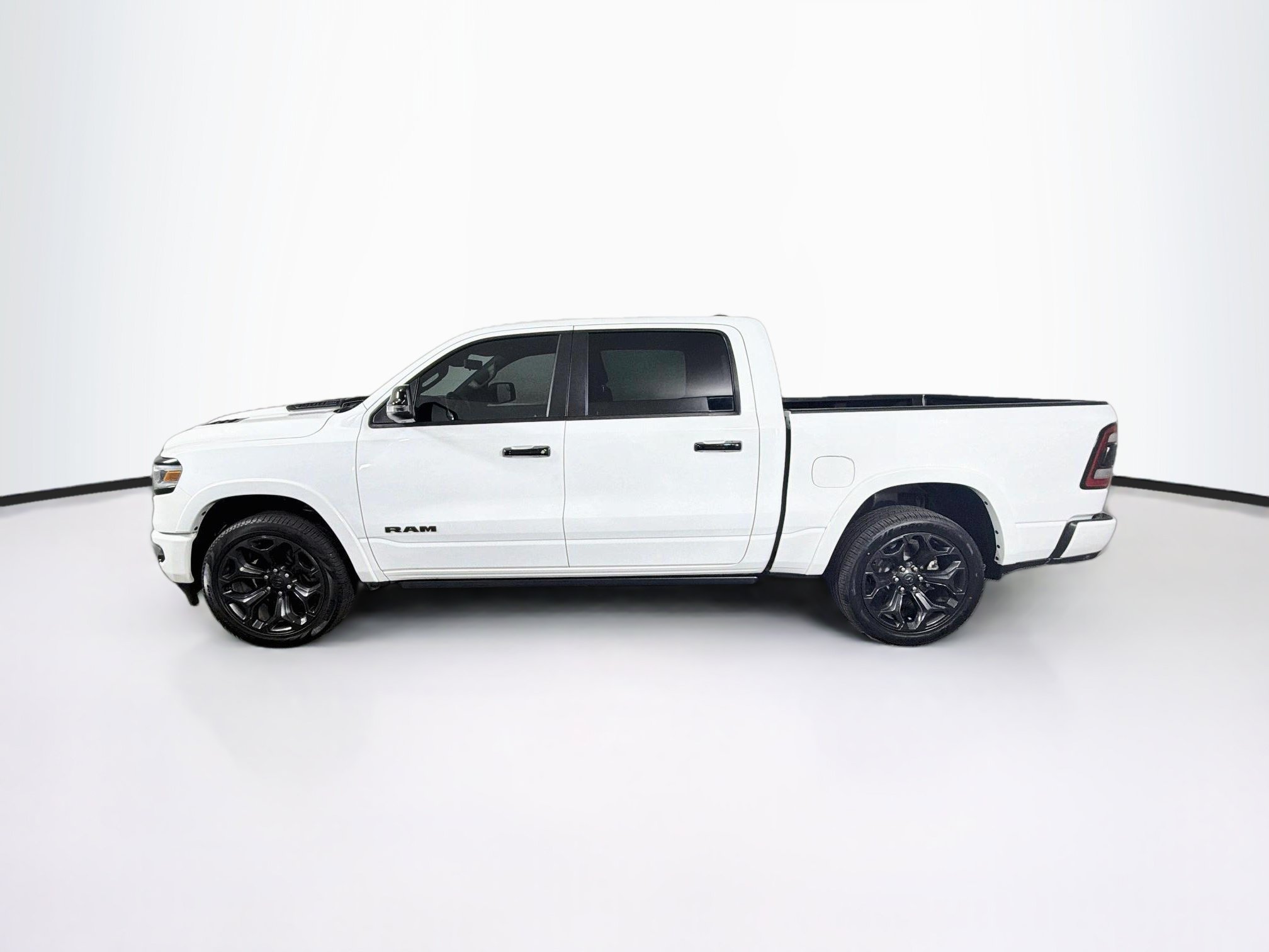 Used 2023 RAM 1500 Limited RWD image 4
