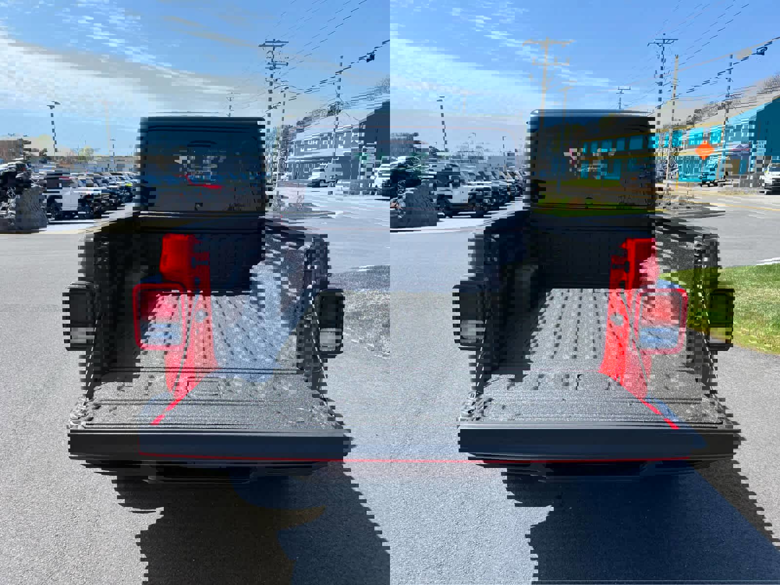 New 2025 Jeep Gladiator Sport image 7