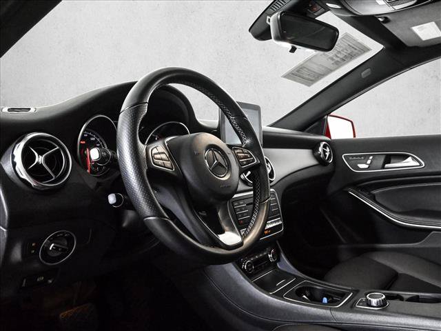 Used 2018 Mercedes-Benz GLA 250 4MATIC image 10