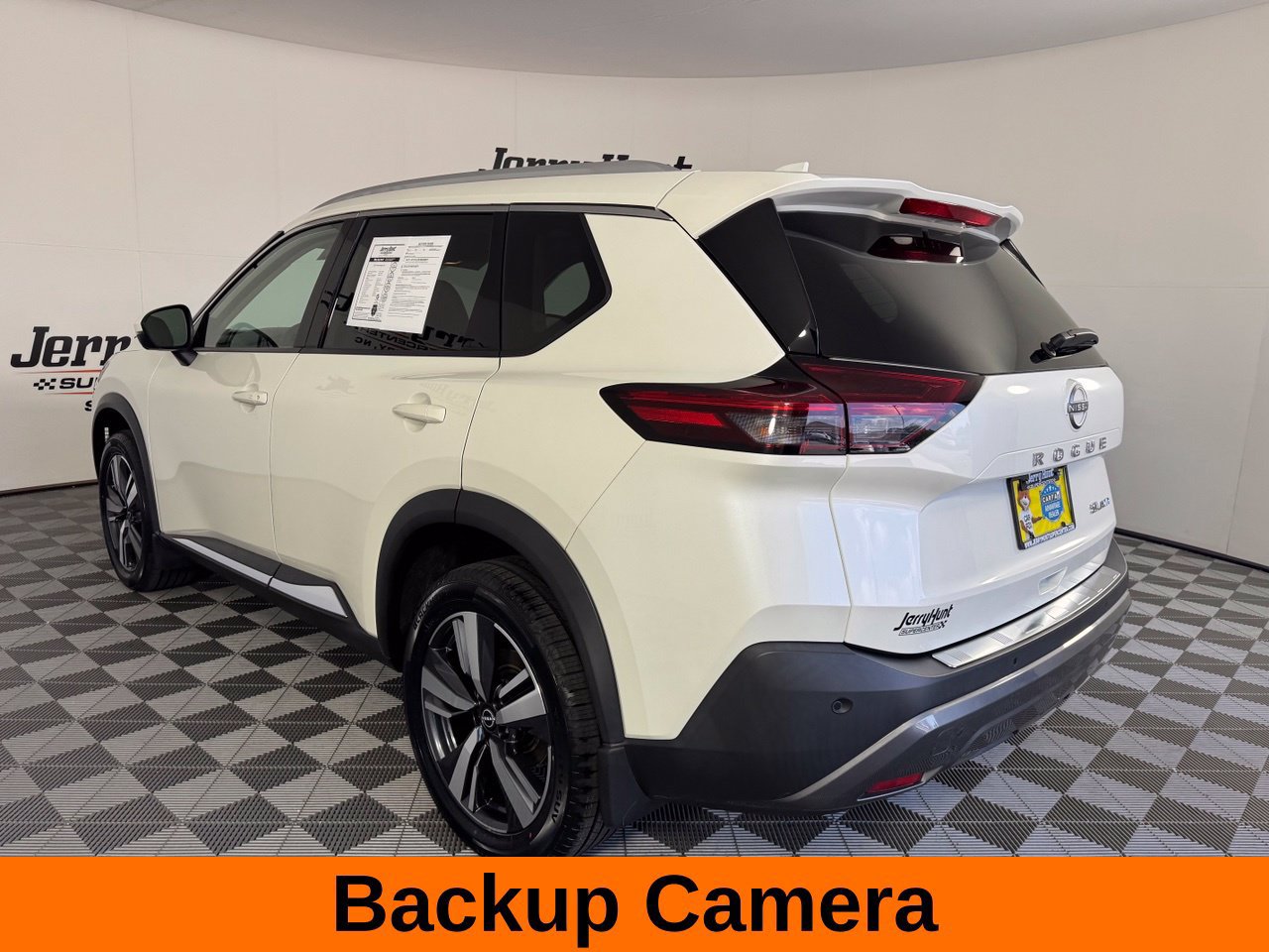 Used 2023 Nissan Rogue SL AWD/4WD image 10