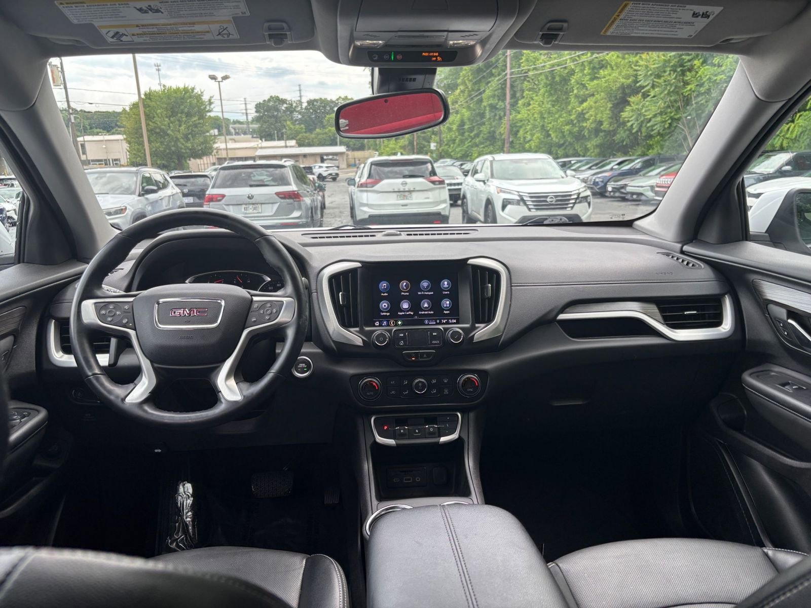 Used 2024 GMC Terrain SLT AWD/4WD image 29
