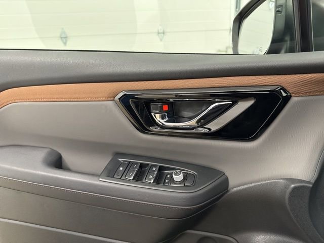 Used 2025 Subaru Forester Sport image 33