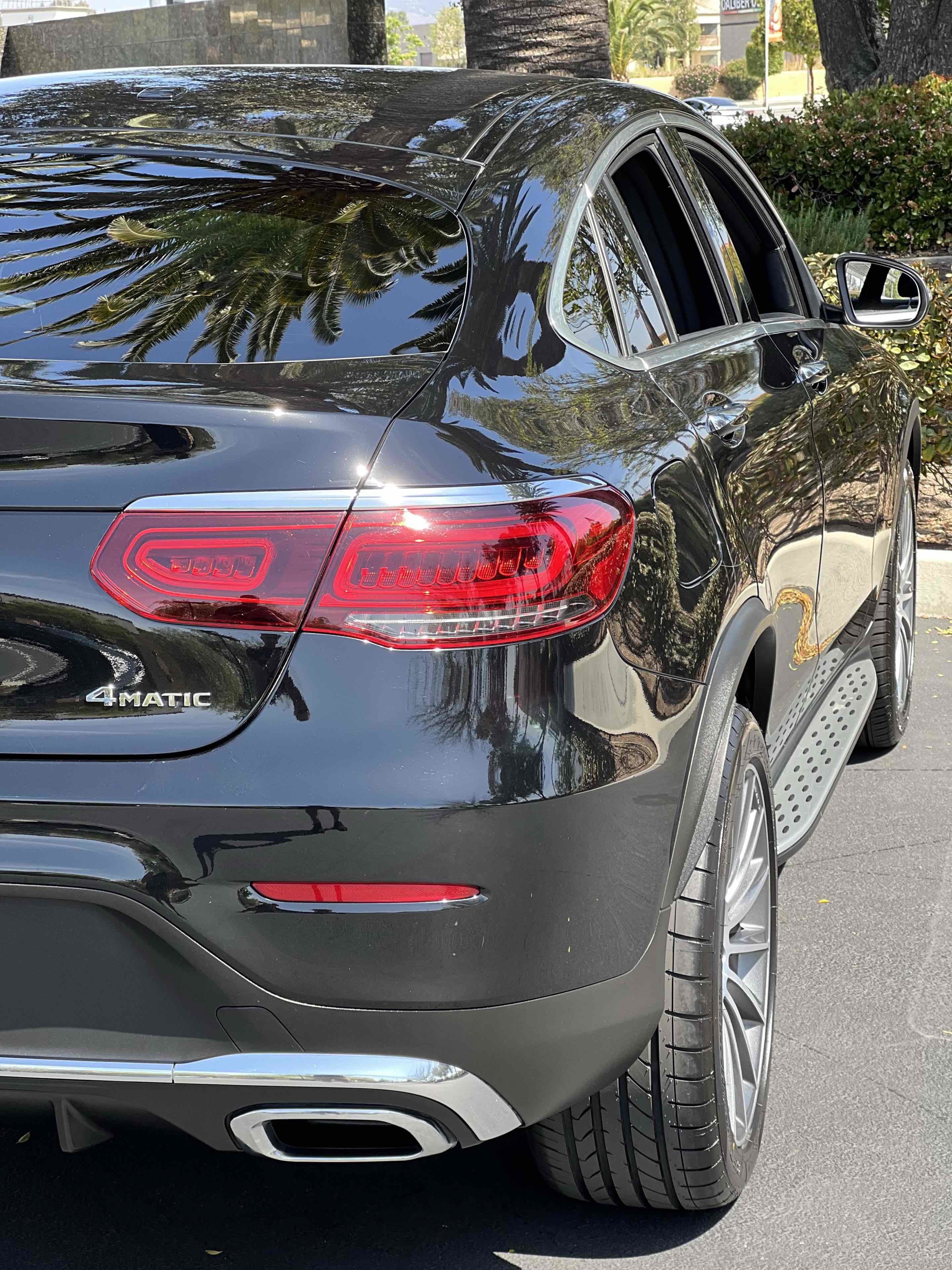 Used 2020 Mercedes-Benz GLC 300 4MATIC Coupe image 38