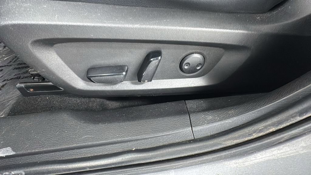 Used 2022 Mitsubishi Outlander SEL image 11