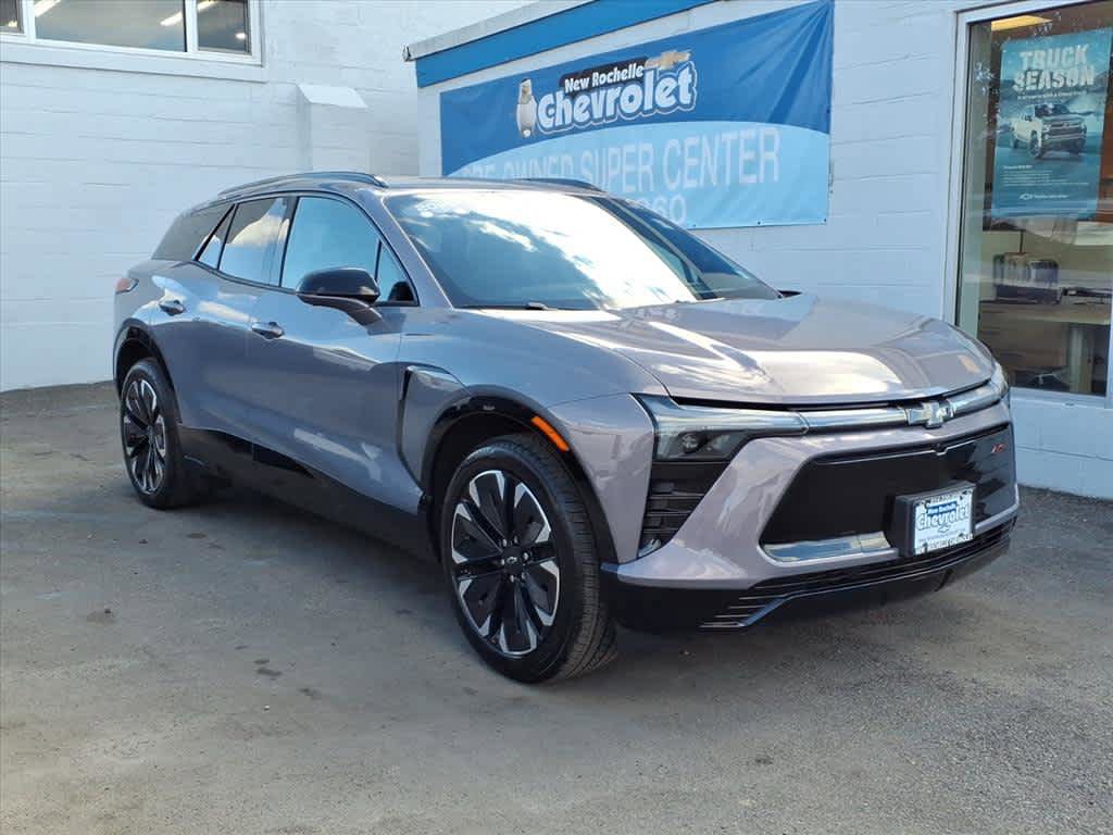 Used 2025 Chevrolet Blazer EV RS RWD image 1