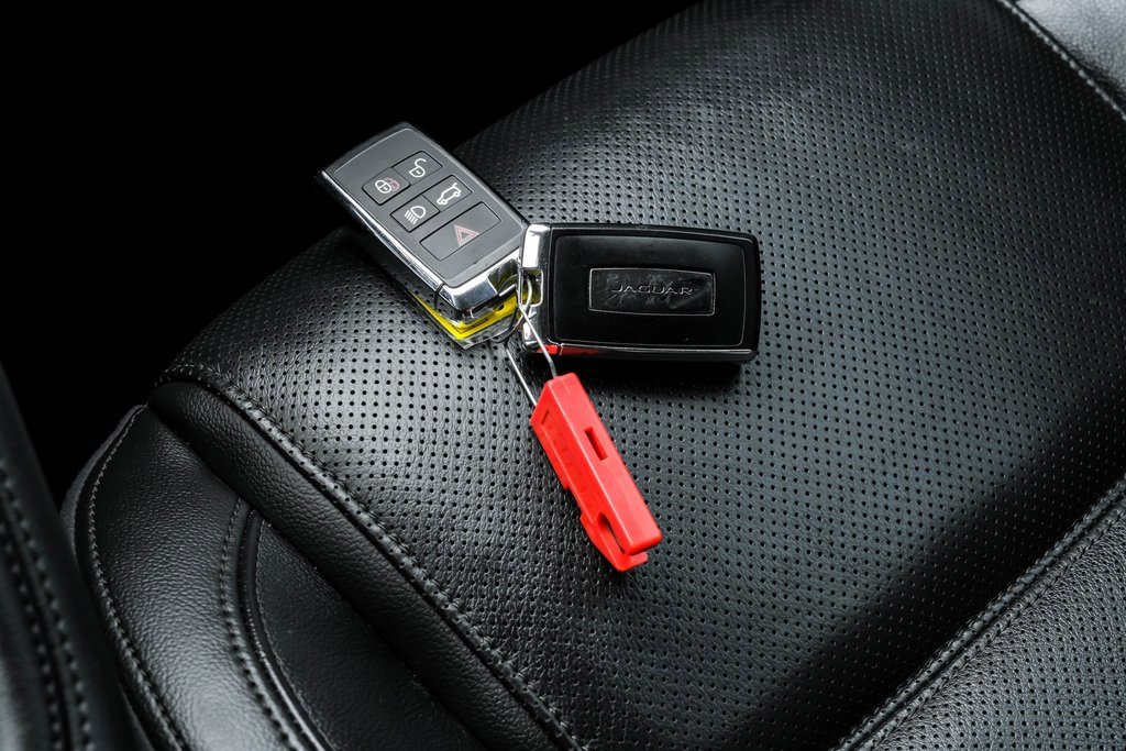 Used 2020 Jaguar E-PACE image 78