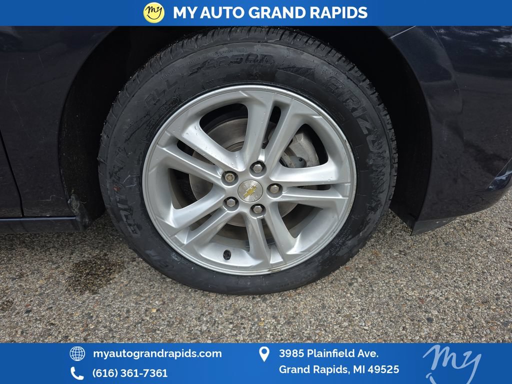 Used 2016 Chevrolet Cruze LT w/ Convenience Package FWD image 40