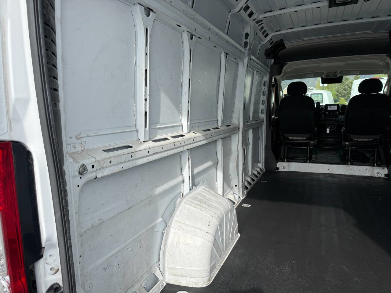 Used 2023 RAM ProMaster 3500 w/ Driver Convenience Group FWD image 23