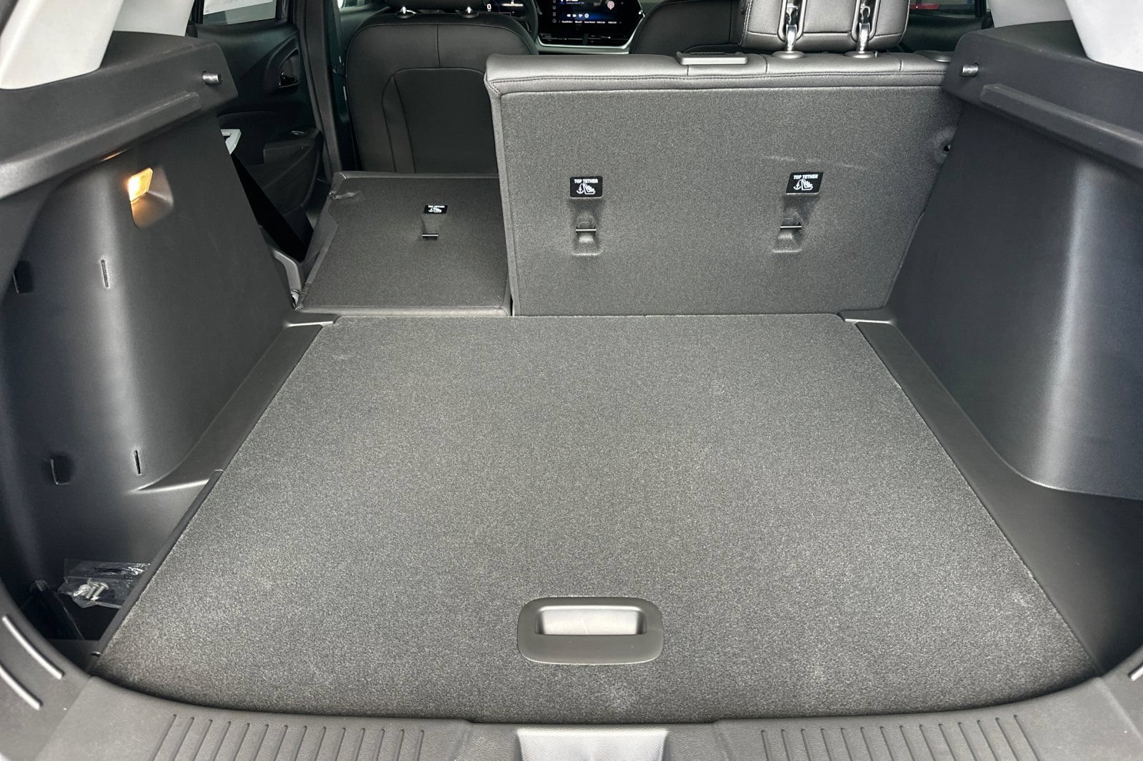 New 2026 Chevrolet Trax LT w/ Sunroof Package FWD image 15