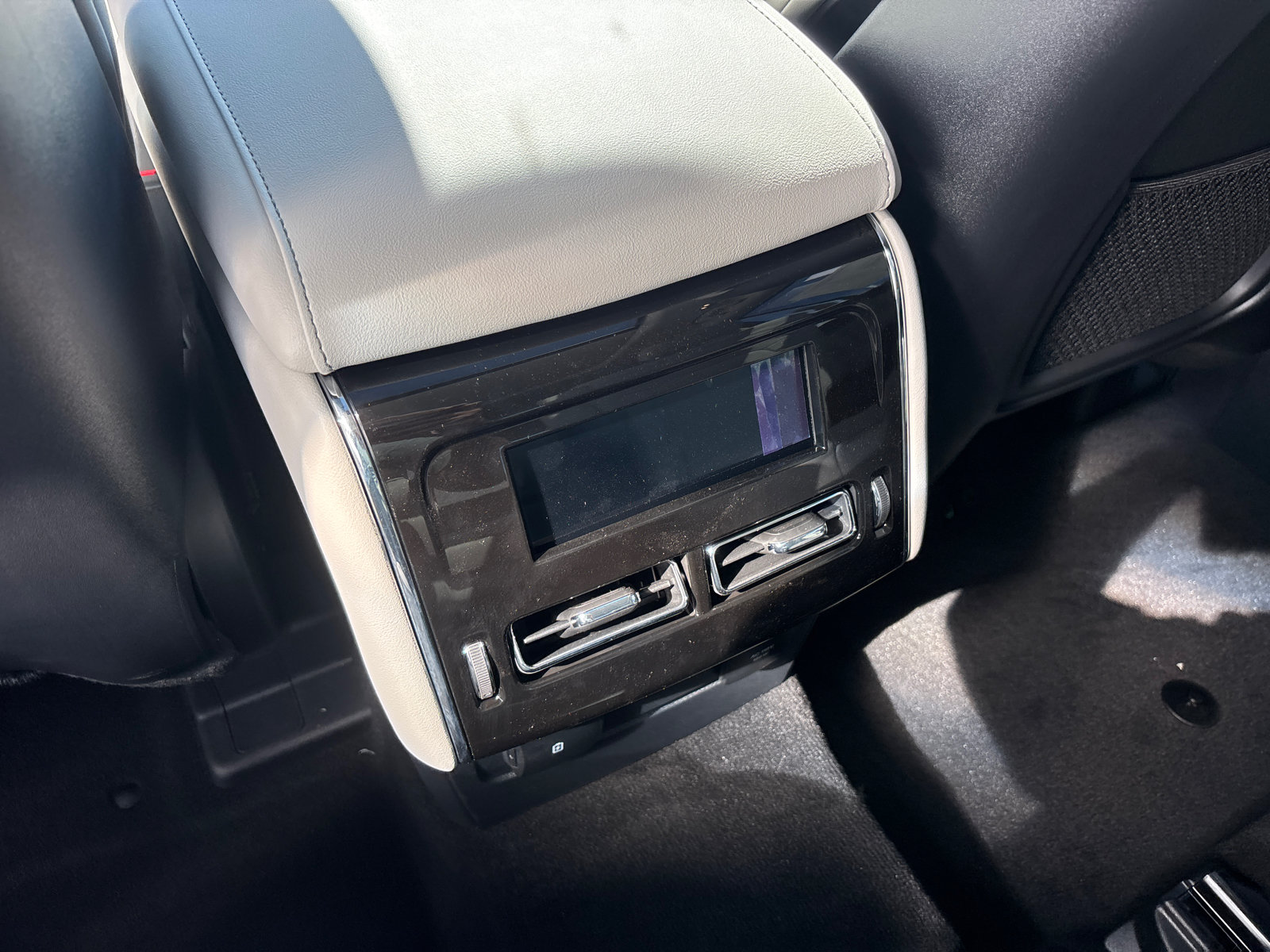 New 2027 Lincoln Aviator Reserve AWD/4WD image 29