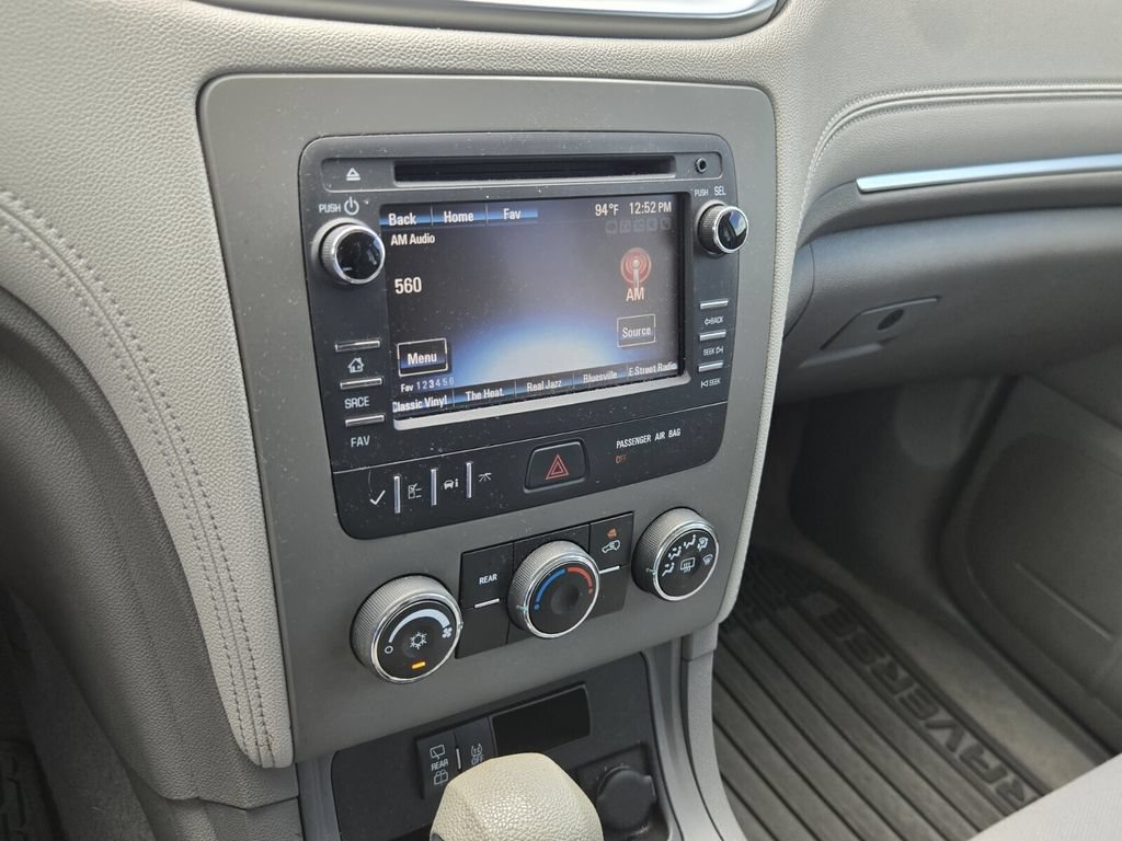 Used 2015 Chevrolet Traverse LS FWD image 19