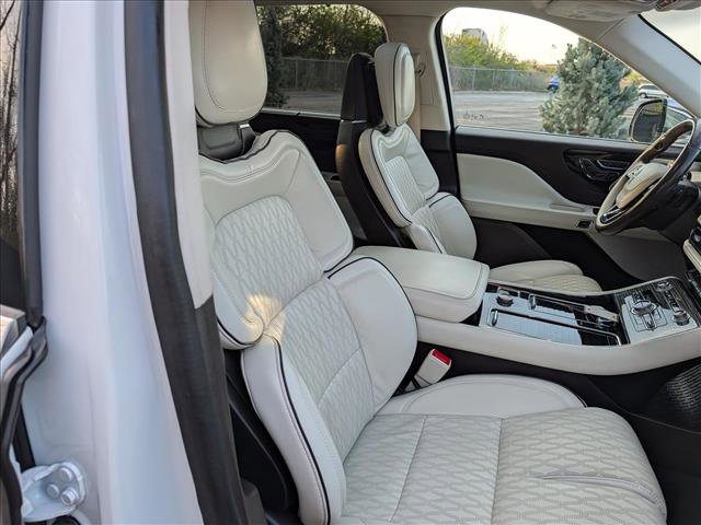 Used 2022 Lincoln Aviator Black Label w/ Dynamic Handling Package AWD/4WD image 14