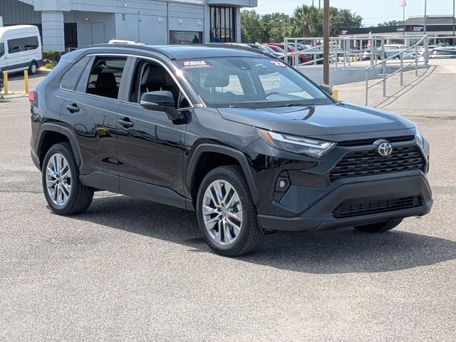 Used 2023 Toyota RAV4 XLE Premium FWD image 3