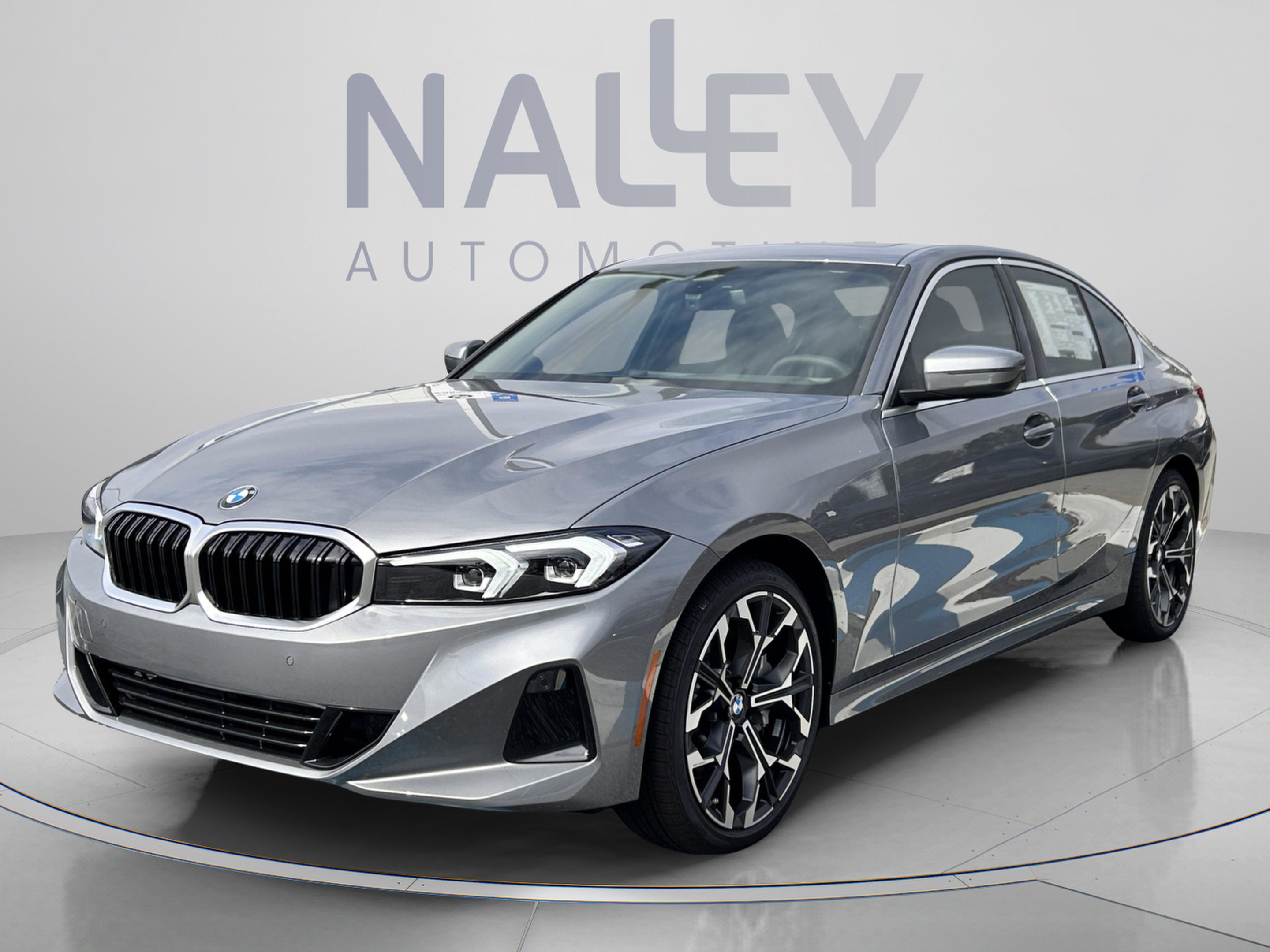 Used 2026 BMW 330i Sedan w/ Premium Package RWD image 2