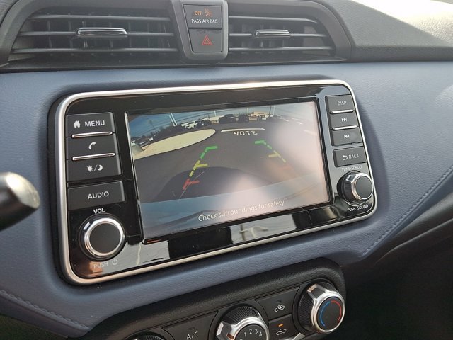 Used 2023 Nissan Versa SV image 17