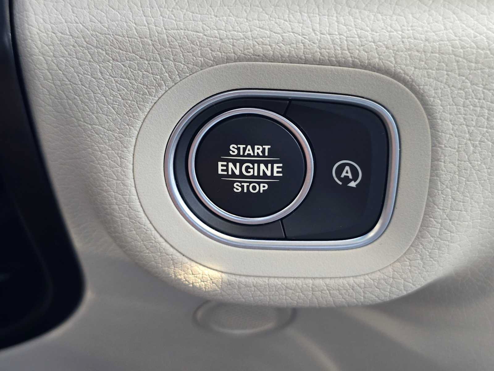 Used 2022 Mercedes-Benz GLE 350 4MATIC w/ AMG Line Exterior image 33