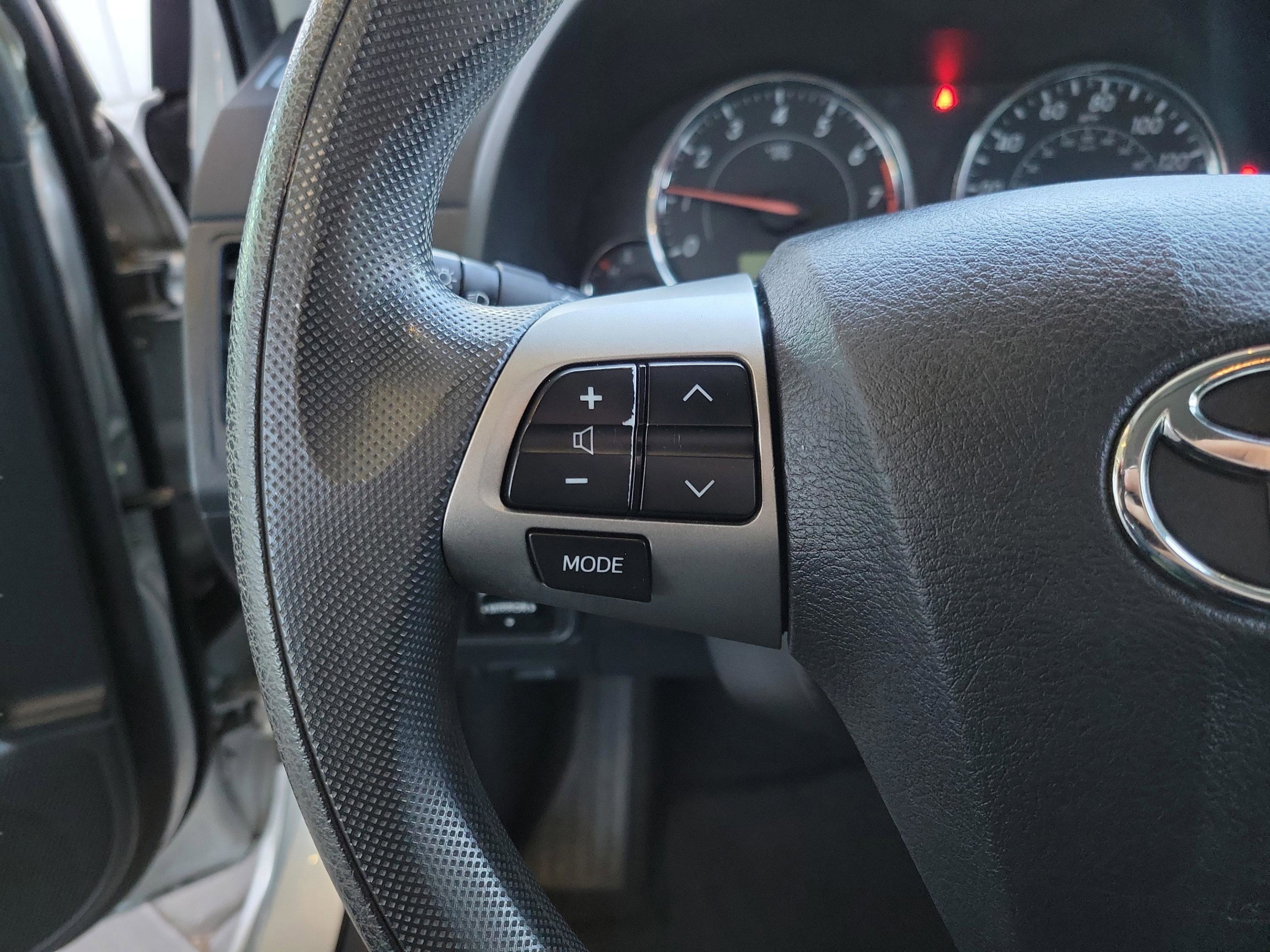 Used 2013 Toyota Corolla S image 25