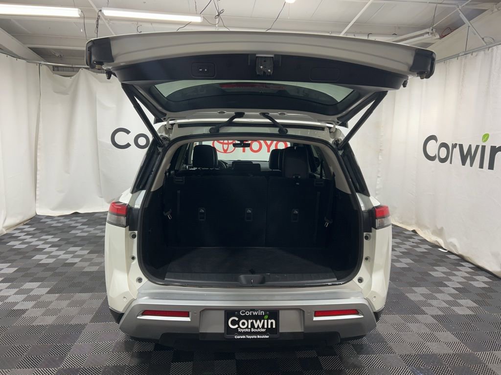 Used 2023 Nissan Pathfinder SL image 21