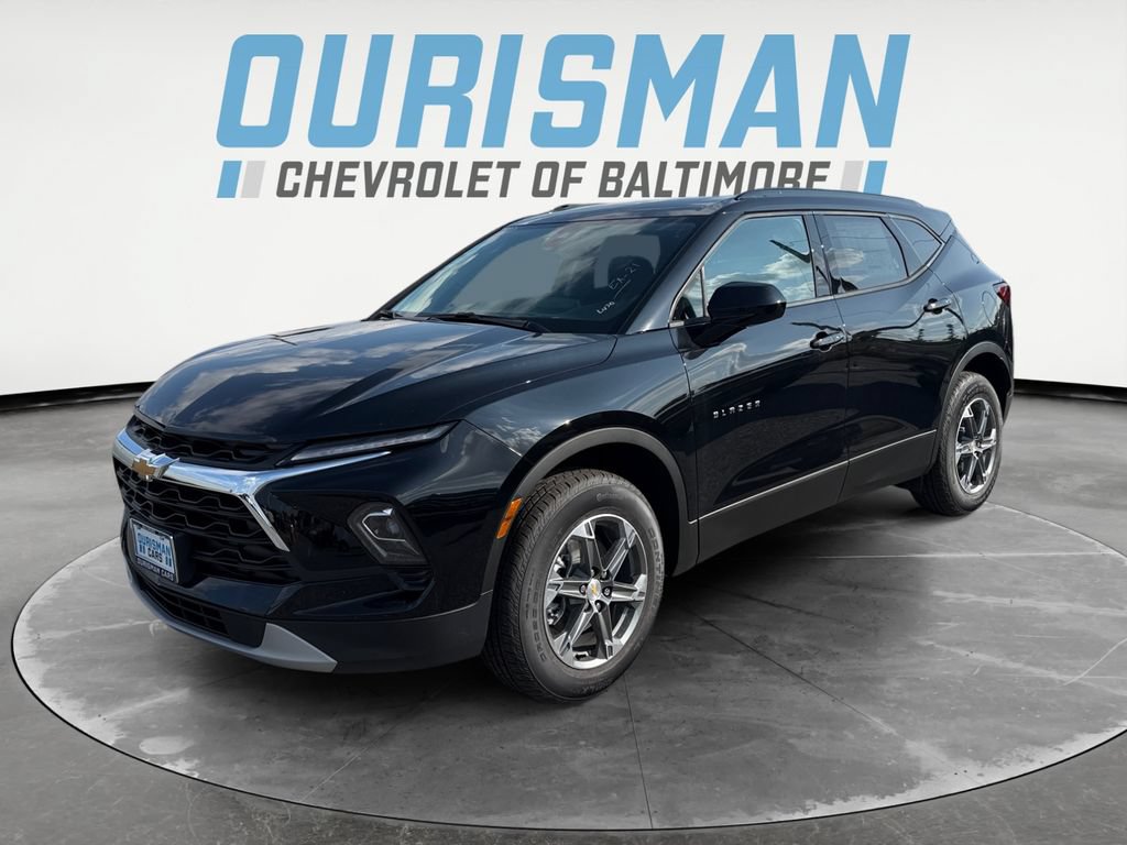 New 2026 Chevrolet Blazer LT w/ Convenience Package FWD image 2