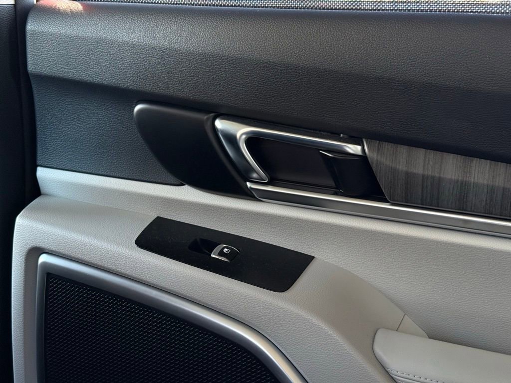 Certified 2023 Kia Telluride EX w/ EX Captain's Chair Package image 53