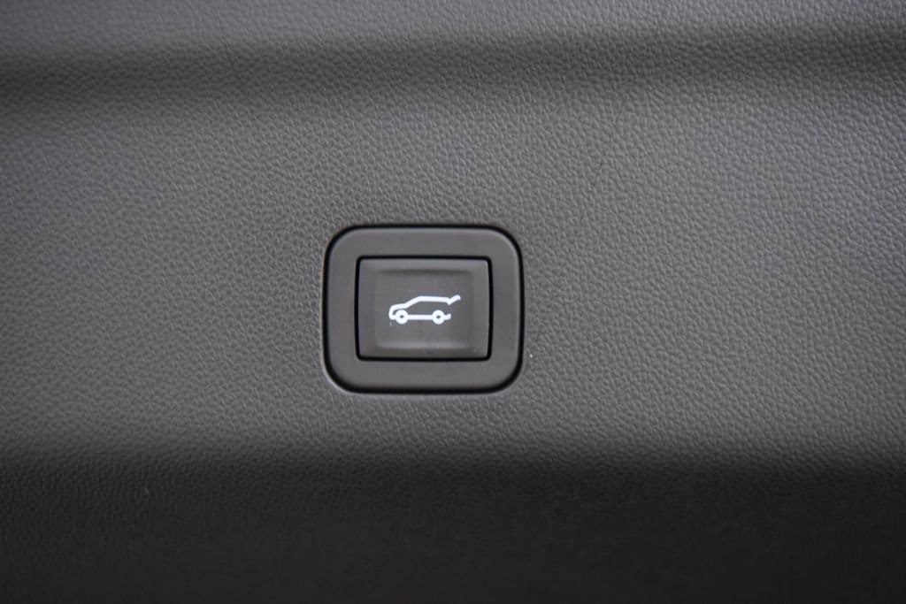 New 2026 Chevrolet Suburban High Country AWD/4WD image 27