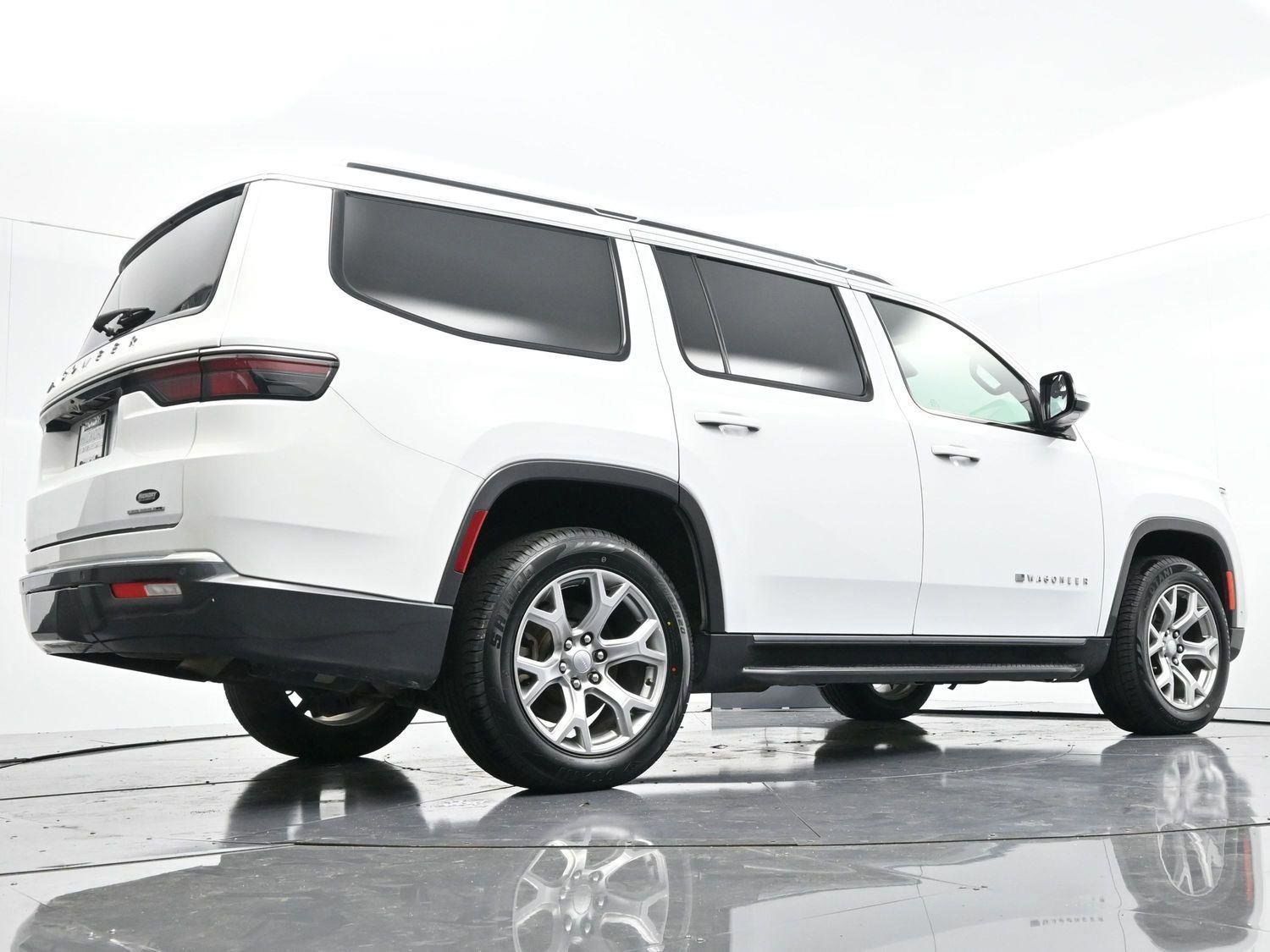 Used 2022 Jeep Wagoneer Series II image 50