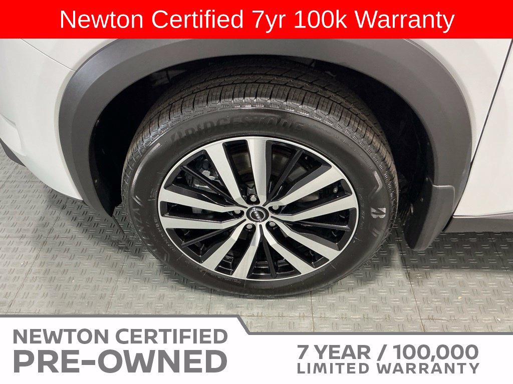 Used 2025 Nissan Pathfinder Platinum w/ Cargo Package FWD image 49