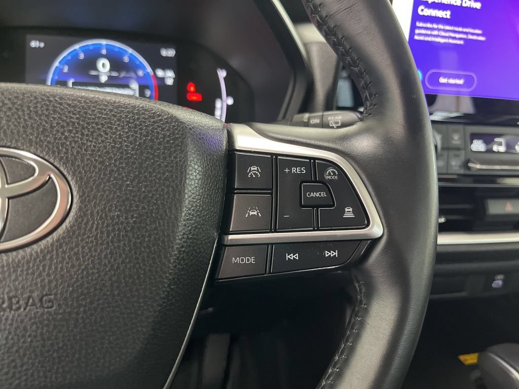 Used 2024 Toyota Grand Highlander AWD image 7