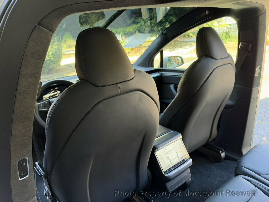 Used 2024 Tesla Model X AWD/4WD image 18