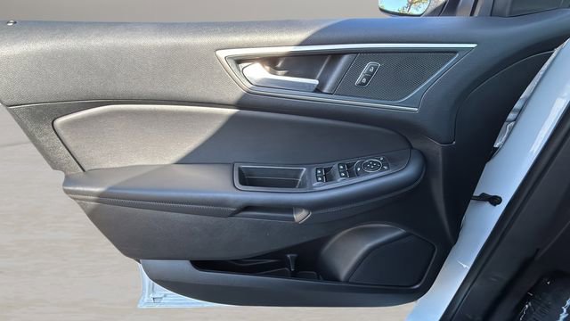 Used 2024 Ford Edge SEL AWD/4WD image 17