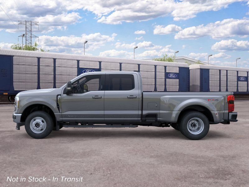 New 2026 Ford F350 XLT w/ XLT Premium Package AWD/4WD image 3