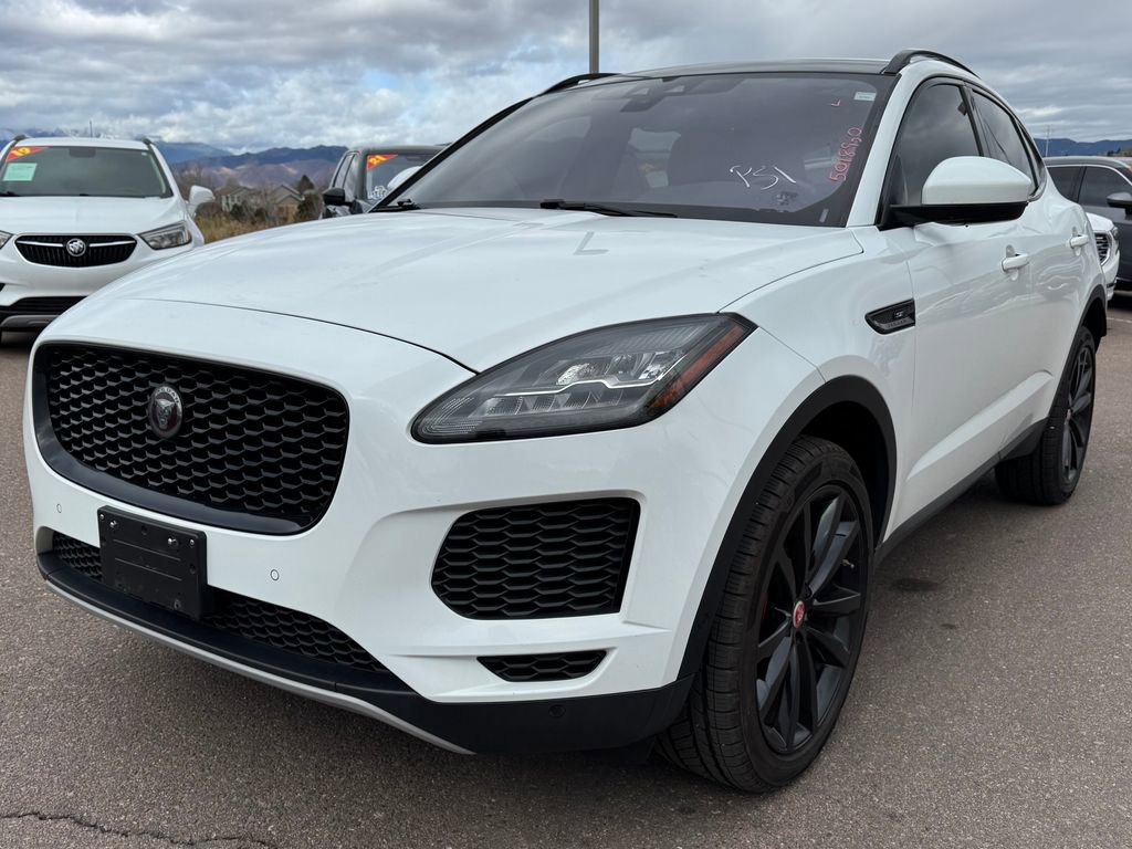 Used 2018 Jaguar E-PACE SE image 3