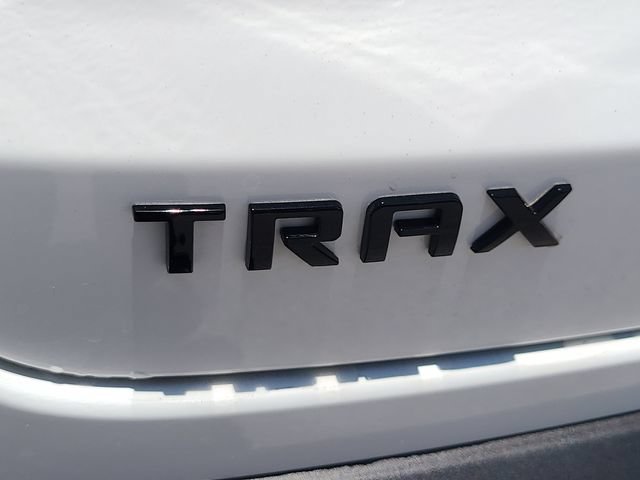 New 2026 Chevrolet Trax LT w/ Midnight Edition FWD image 10