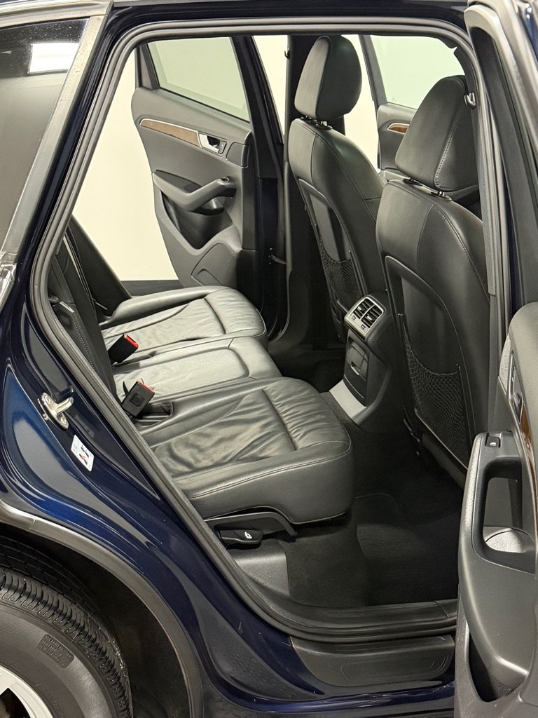 Used 2011 Audi Q5 2.0T Premium AWD/4WD image 10