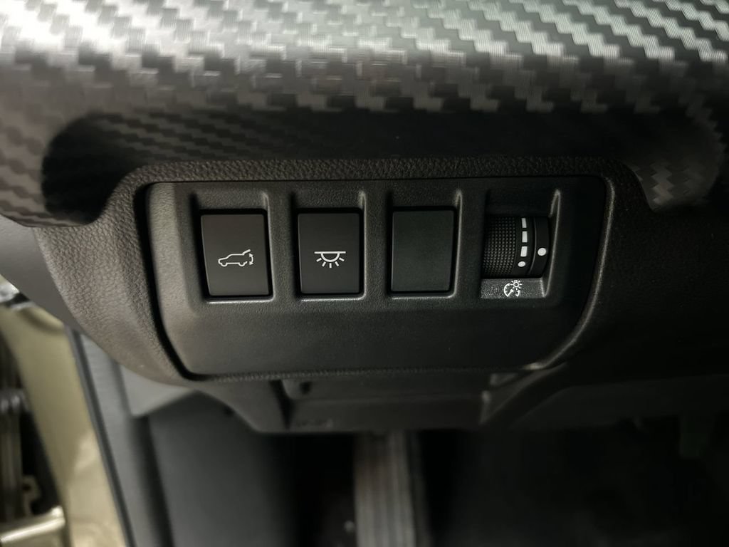 Used 2023 Subaru Ascent Premium w/ Convenience Package AWD/4WD image 17