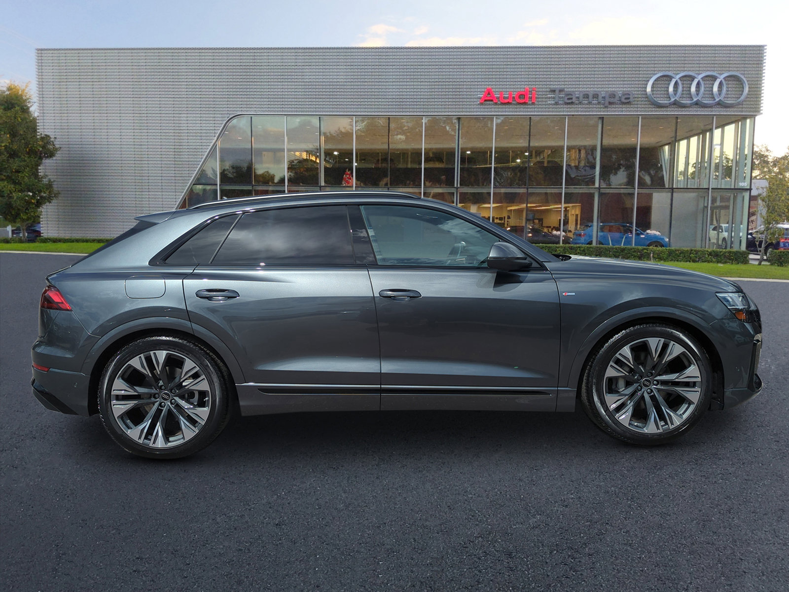 New 2026 Audi Q8 Premium Plus image 3