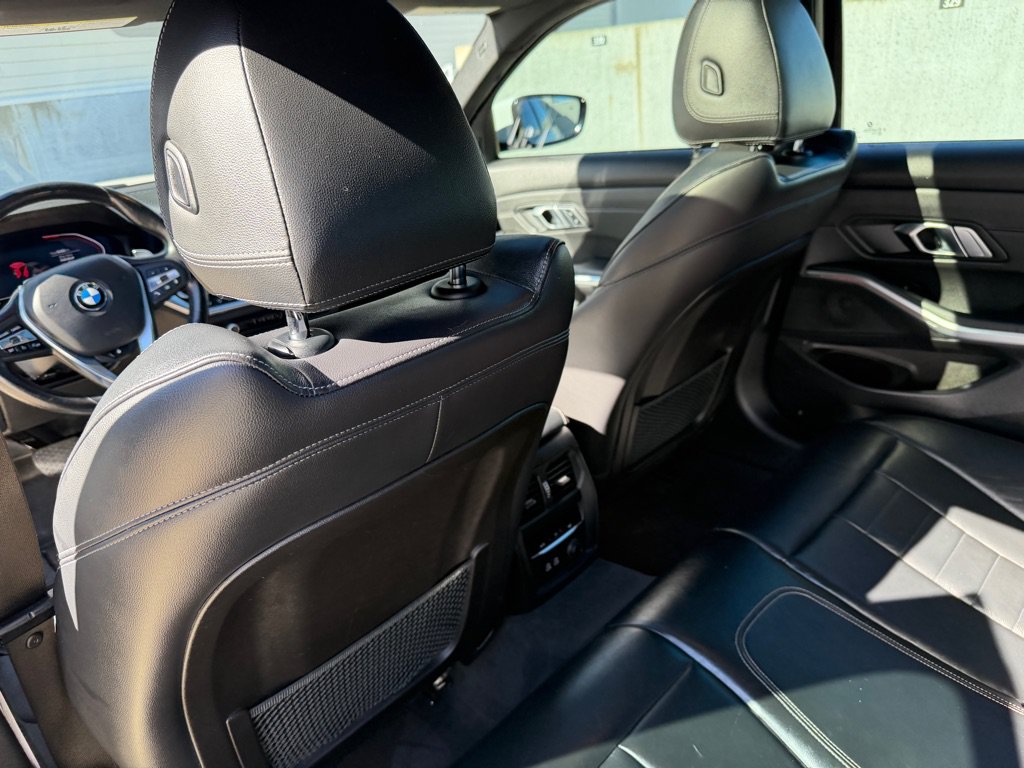 Used 2019 BMW 330i xDrive Sedan w/ Premium Package AWD/4WD image 16