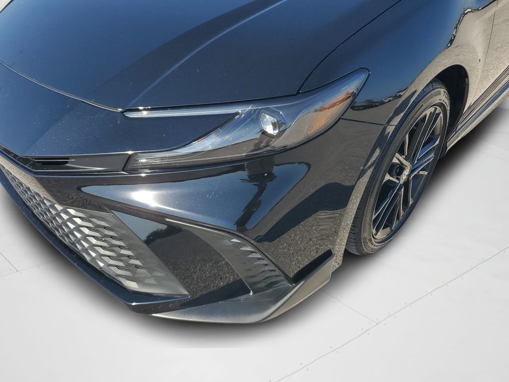 Used 2026 Toyota Camry SE FWD image 25