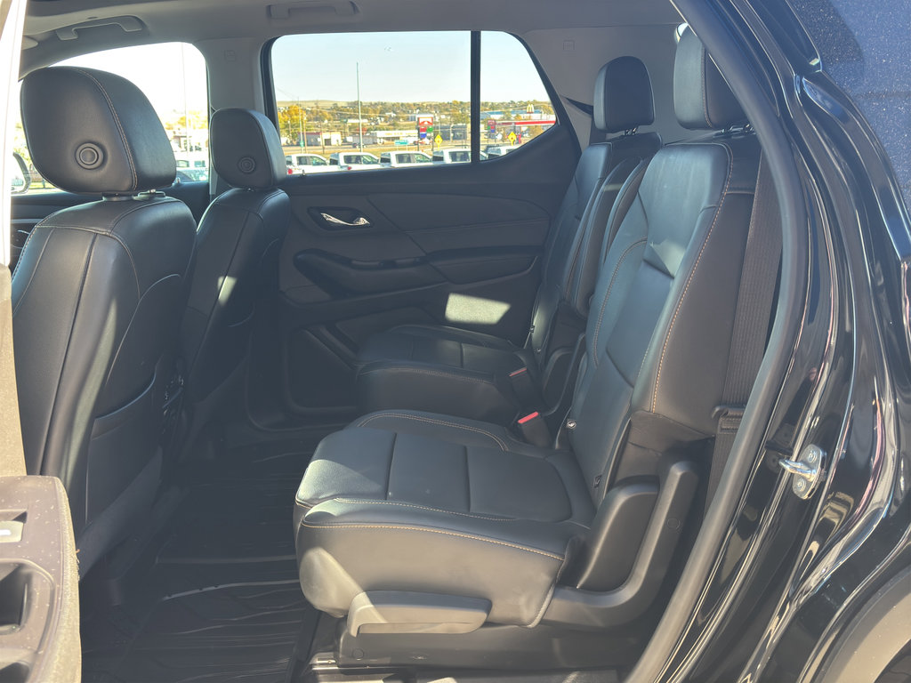 Used 2020 Chevrolet Traverse RS image 12